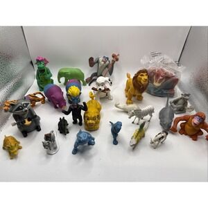 Vintage‎ Lot Of 24 Plastic Toys Disney And Other Brands Lion King Dinosaurs Etc